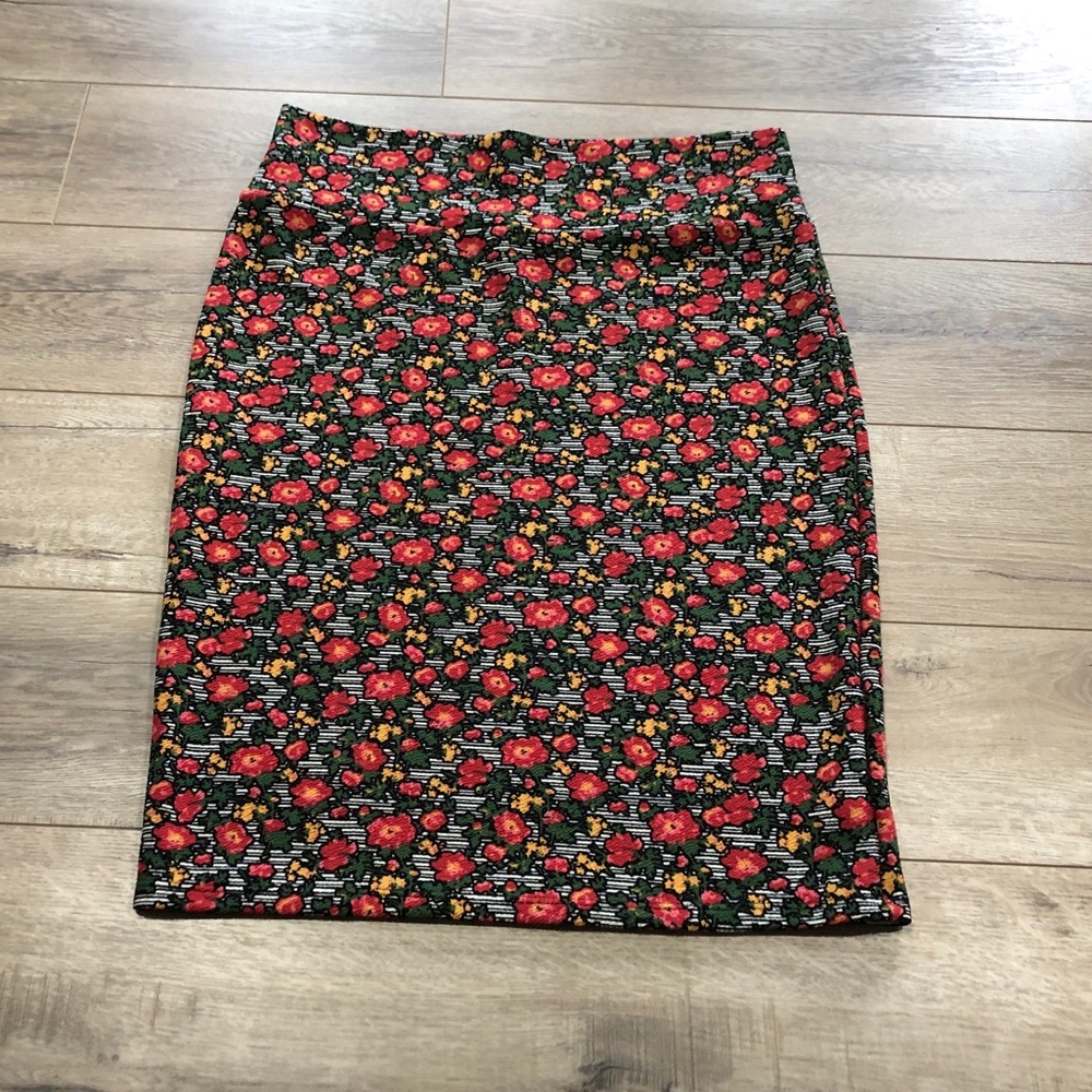 BOGO 50% SALE! LuLaRoe Floral Cassie